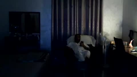 largepanny online show from 01/03/25, 08:01