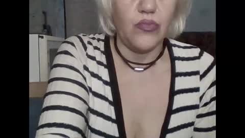 larisaq4ugo24 online show from 12/18/25, 08:04