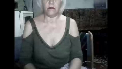 larisaq4ugo24 online show from 06/05/26, 07:30