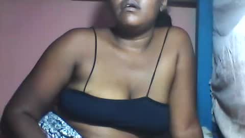 Larissa online show from 04/03/26, 05:49