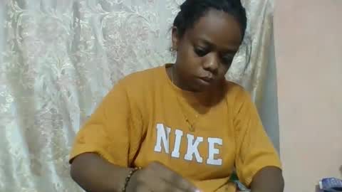 Snapshot of larissa645771 chatting on 05/20/26, 05:02 larissa645771 online show from 05/20/26, 05:02