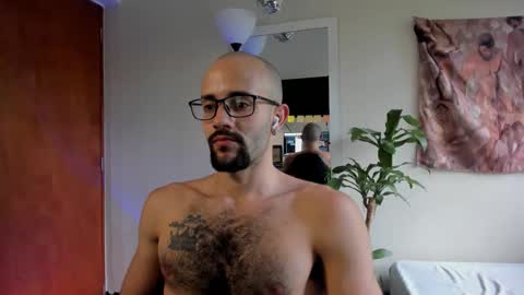 larry_stewart online show from 04/12/26, 05:51