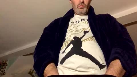 larrythelover23 online show from 02/02/26, 06:12