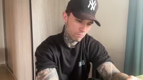 larsskeet online show from 06/25/26, 06:01