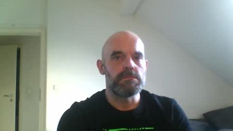 larsvegas1895 online show from 05/25/26, 04:51