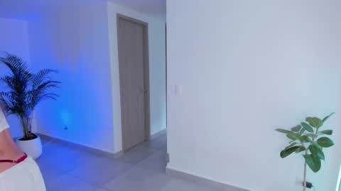 Lary  online show from 09/10/25, 08:42