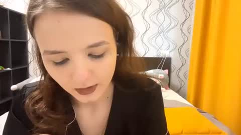 Mila online show from 06/30/26, 09:32