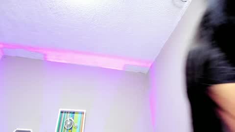 Tania  online show from 04/03/26, 01:20