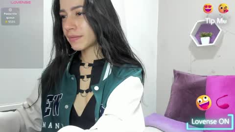 Tania  online show from 06/06/26, 01:38