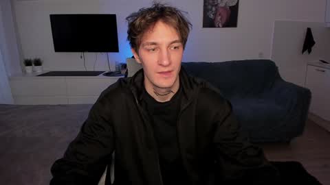 acie online show from 01/01/25, 08:13