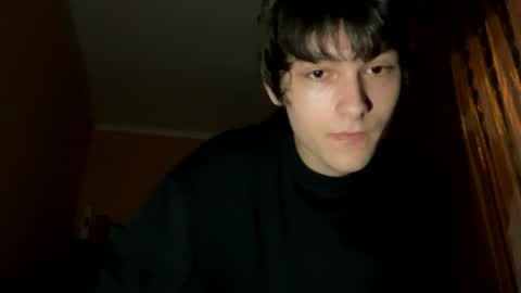 Snapshot of latenight_b chatting on 06/17/26, 07:37 Chillboy online show from 06/17/26, 07:37