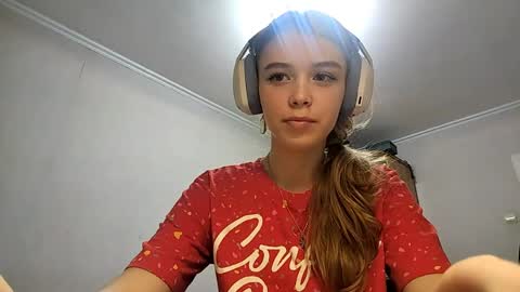 Linet online show from 03/28/26, 10:15