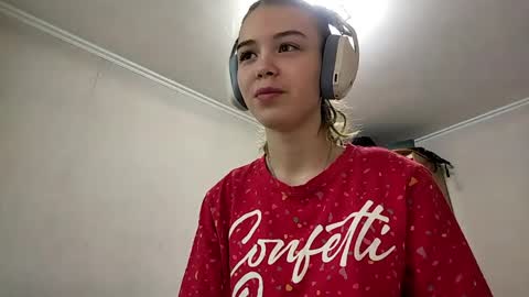 Linet online show from 04/08/26, 09:20