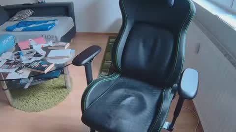 latexboy893 online show from 11/19/25, 12:38