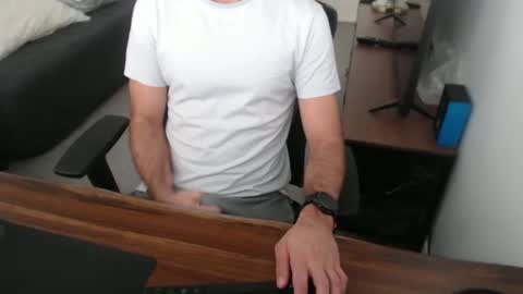 latexdave84 online show from 01/16/26, 03:43