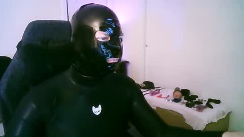 latexminheadroom online show from 03/03/26, 05:57