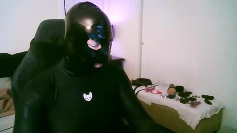 latexminheadroom online show from 03/31/26, 01:51