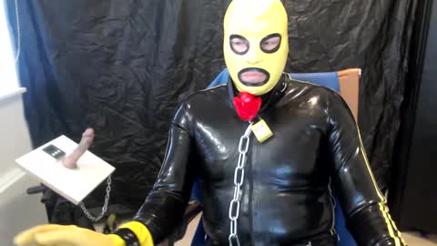 Snapshot of latexslaafboy2 chatting on 03/03/25, 10:28 latexslaafboy online show from 03/03/25, 10:28