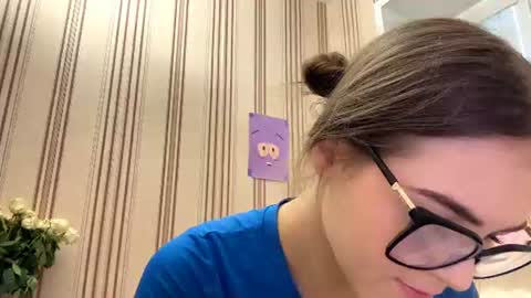 Mia online show from 07/02/26, 05:19