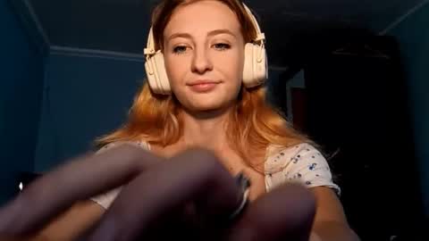 Snapshot of laticiacalicutt chatting on 10/12/25, 01:10 Amelia online show from 10/12/25, 01:10