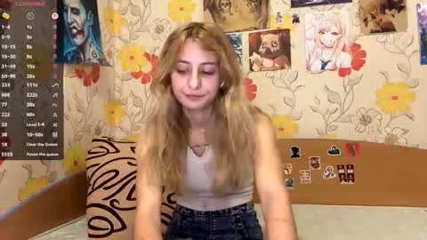 Snapshot of laticiacalicutt chatting on 11/03/25, 03:46 Amelia online show from 11/03/25, 03:46