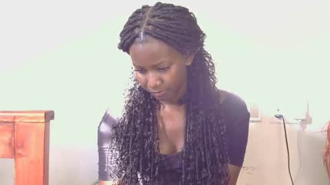 latiffaah_xx online show from 03/22/26, 01:58