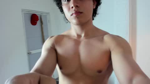 latin_beastx online show from 05/13/26, 08:06
