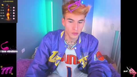 latin_boysxxx_ online show from 03/27/26, 02:17