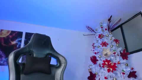 instagramlatin goddessx   im nikoll online show from 12/24/24, 09:33