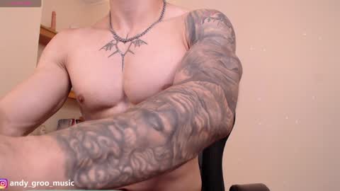 latin_green_eyes_ online show from 01/11/25, 01:16