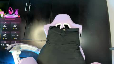 kay online show from 10/13/25, 01:38