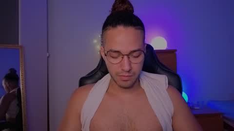  Free OF online show from 11/24/25, 06:24