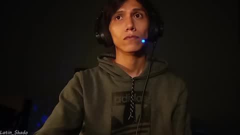 Snapshot of latin_shado chatting on 11/22/25, 09:19 Shado online show from 11/22/25, 09:19