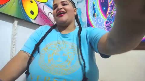 Snapshot of latina_bigboos12 chatting on 10/16/25, 03:40 latina_bigboos12 online show from 10/16/25, 03:40