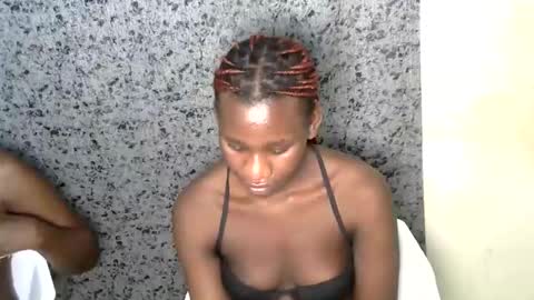 Latina online show from 11/26/25, 06:09