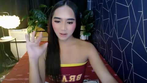 latina_kia online show from 03/22/26, 06:50