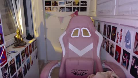 miiiiiiaaaa online show from 12/06/24, 02:24