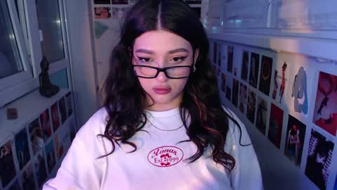 miiiiiiaaaa online show from 01/18/25, 01:29