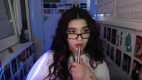 miiiiiiaaaa online show from 02/03/25, 09:30