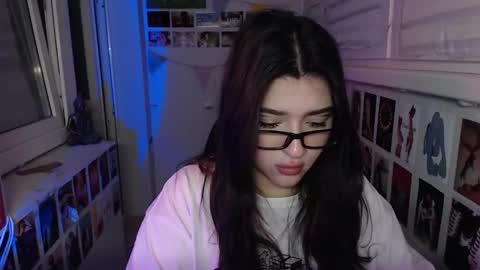 miiiiiiaaaa online show from 02/06/25, 08:56