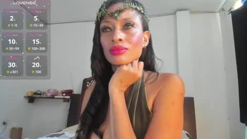 angelina  online show from 10/25/25, 08:58