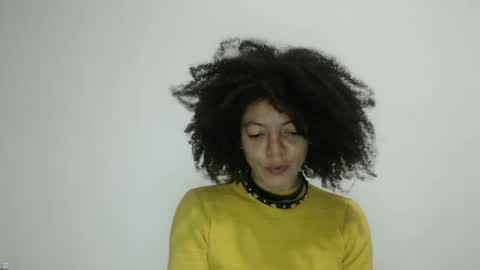 Latinacoka online show from 10/19/25, 01:39