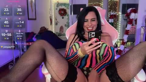 Latina Light online show from 11/25/25, 01:49