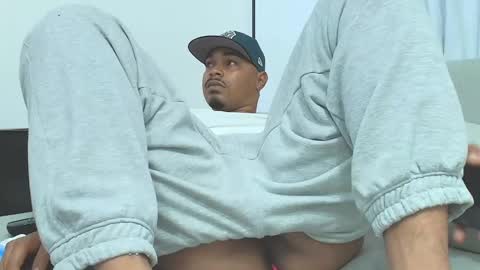 Snapshot of latinbbc_00 chatting on 03/01/25, 03:53 latinbbc_00 online show from 03/01/25, 03:53