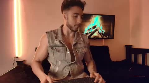 LatinBoyVIP  Colombian online show from 05/01/26, 10:36