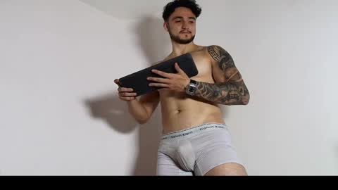 Snapshot of latinboyvip_ chatting on 06/05/26, 03:13 LatinBoyVIP Colombian online show from 06/05/26, 03:13
