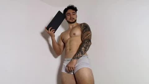 Snapshot of latinboyvip_ chatting on 06/05/26, 02:34 LatinBoyVIP Colombian online show from 06/05/26, 02:34