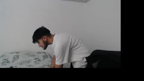 Snapshot of latinbunny7779 chatting on 12/02/24, 11:34 camilo online show from 12/02/24, 11:34