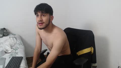 Snapshot of latinbunny7779 chatting on 12/02/24, 05:48 camilo online show from 12/02/24, 05:48