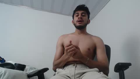 Snapshot of latinbunny7779 chatting on 12/06/24, 04:36 camilo online show from 12/06/24, 04:36